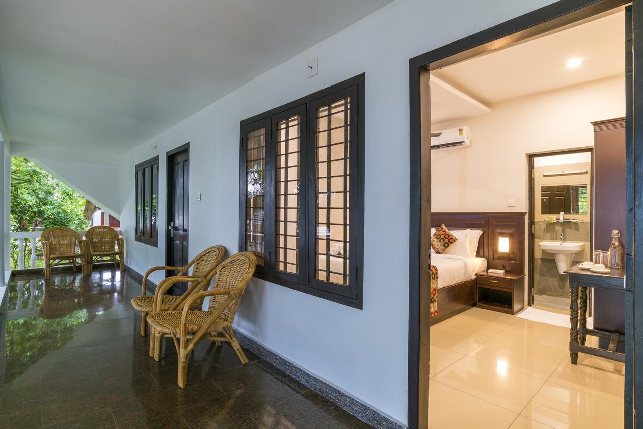 Warmth Lake Haven Alappuzha Екстериор снимка