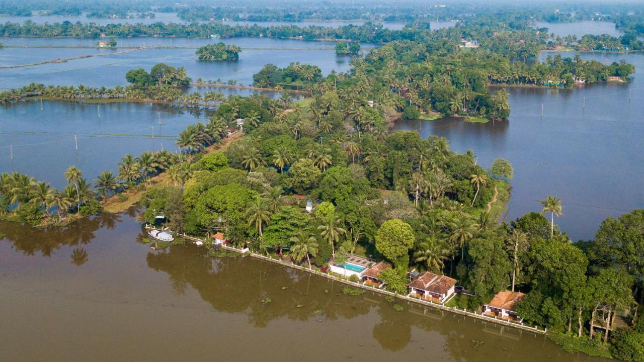 Warmth Lake Haven Alappuzha Екстериор снимка