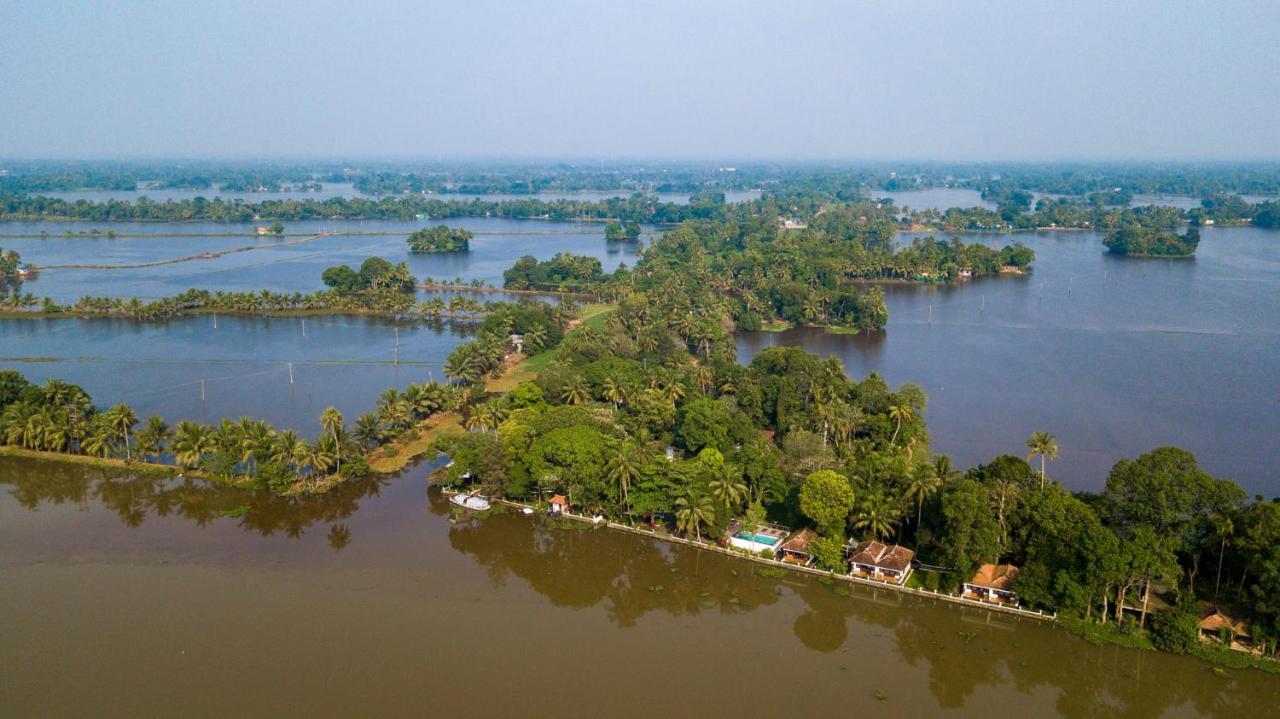 Warmth Lake Haven Alappuzha Екстериор снимка